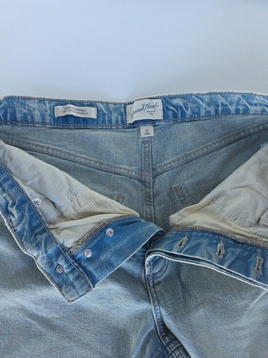 Universal Thread Women's Button Fly - Picture 4 of 5